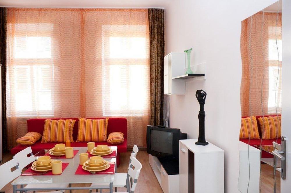 Raisa Randhartingergasse 12 Hotel *
